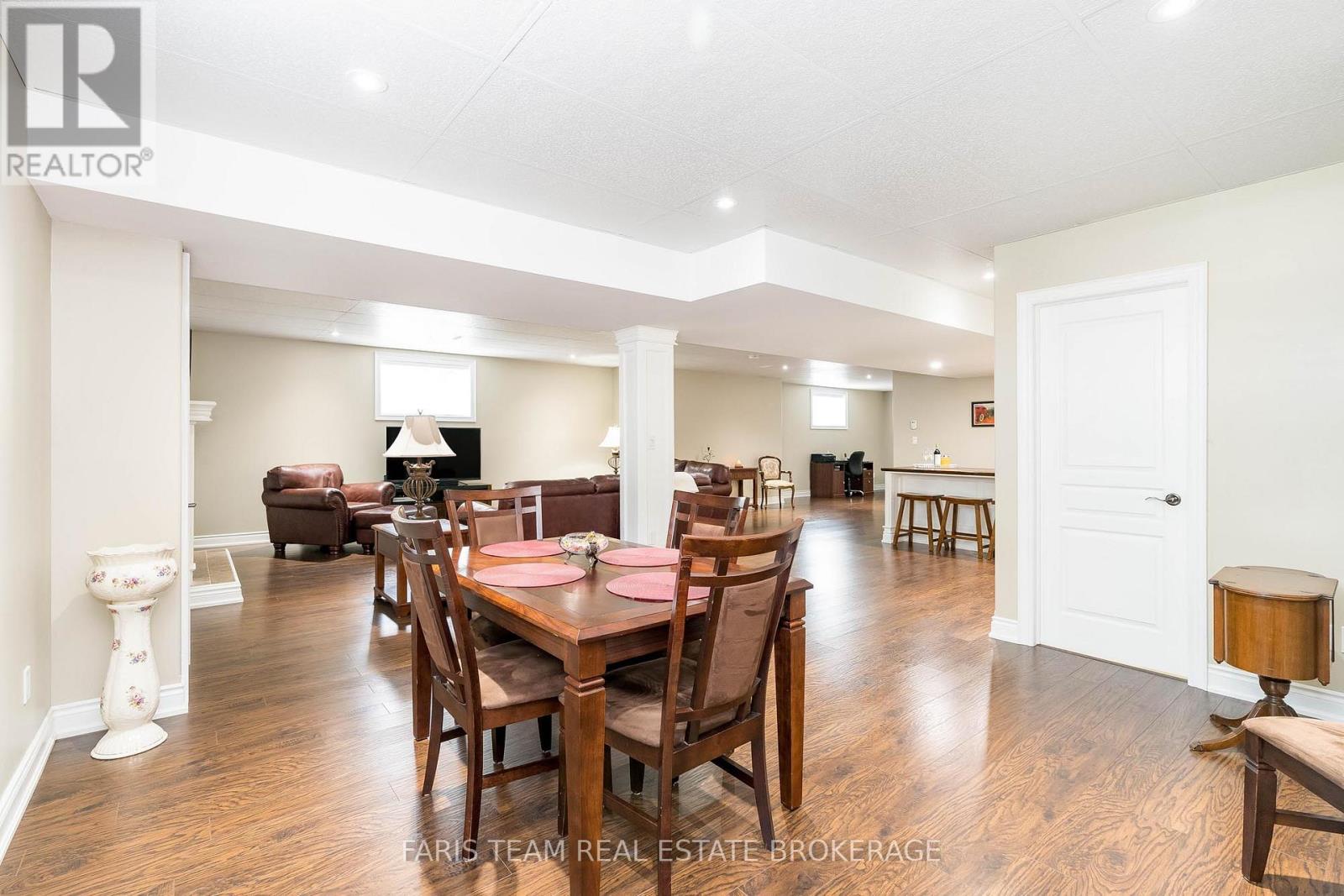 Photo 19 of 1962 Elana Drive, Severn ON