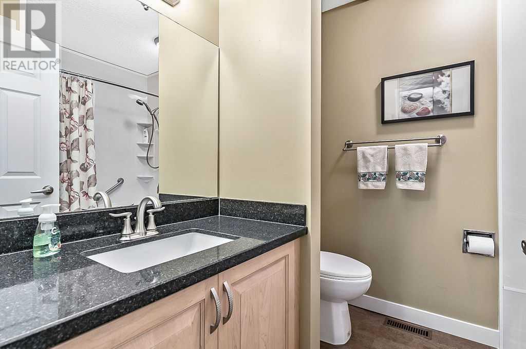 Single Family House for Sale in  Woodmont Crescent SW Woodbine Calgary 