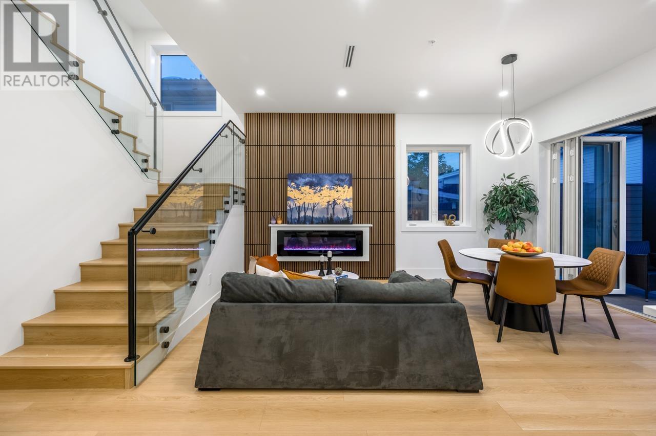 Photo 32 of 1 2124 Renfrew Street, Vancouver BC