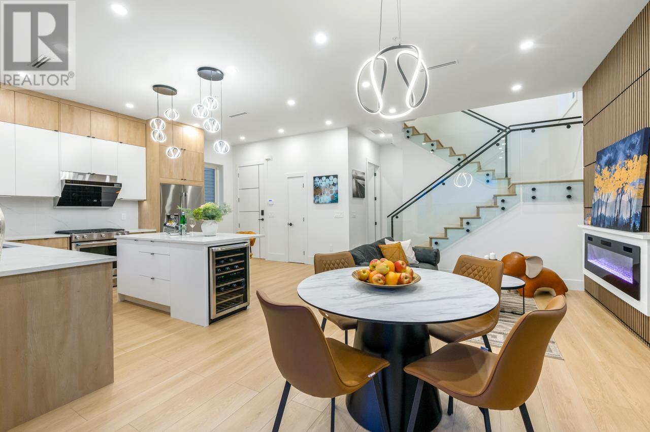 Photo 37 of 1 2124 Renfrew Street, Vancouver BC