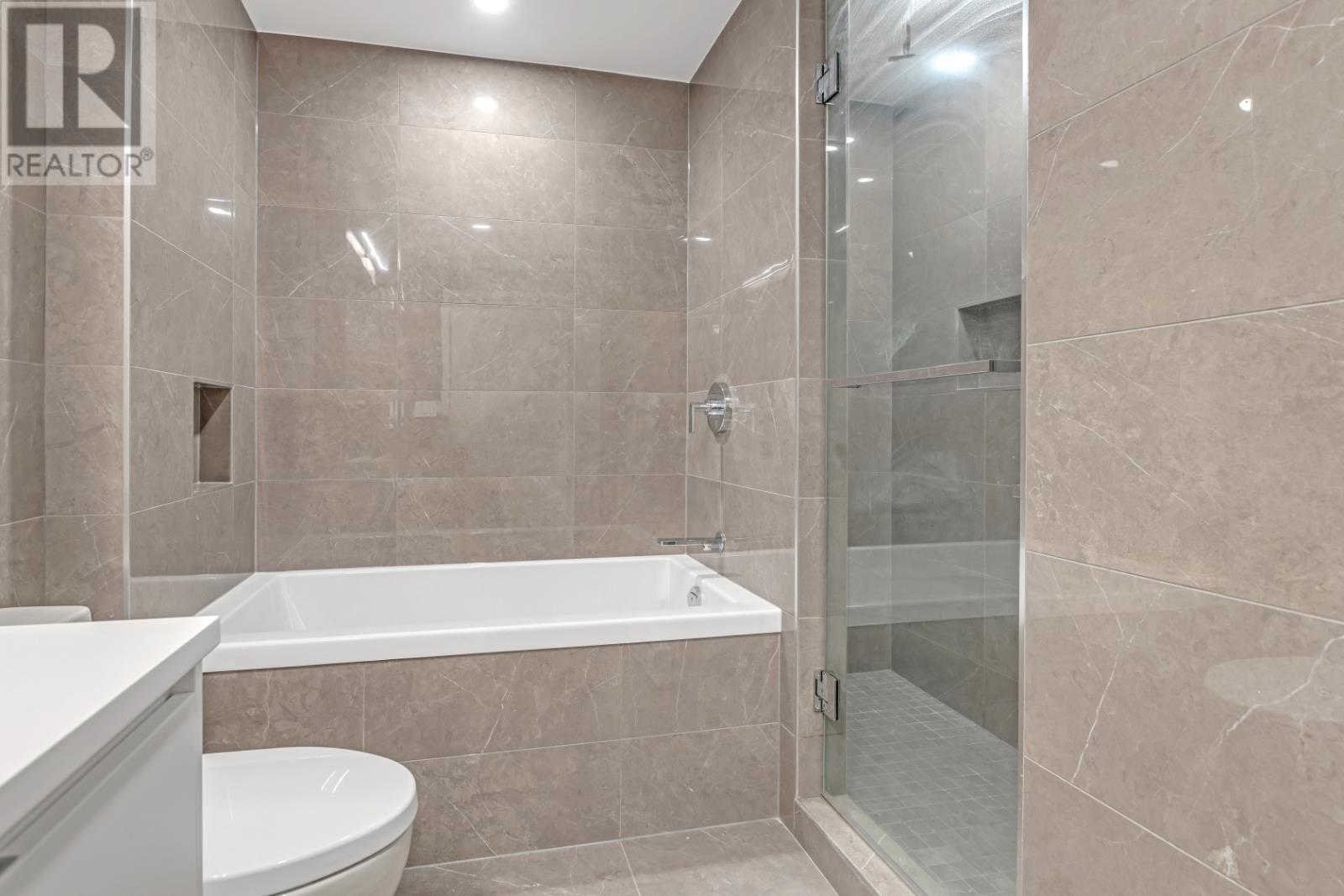 Photo 19 of 302 4240 Cambie Street, Vancouver BC