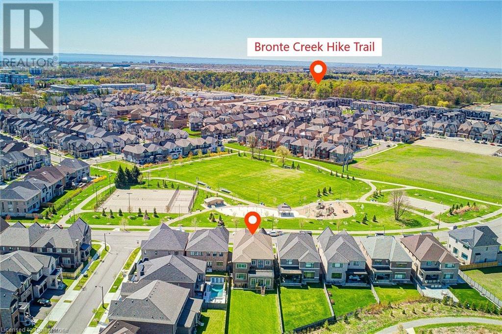 Photo 3 of 2359 Saw Whet Boulevard Boulevard, Oakville ON