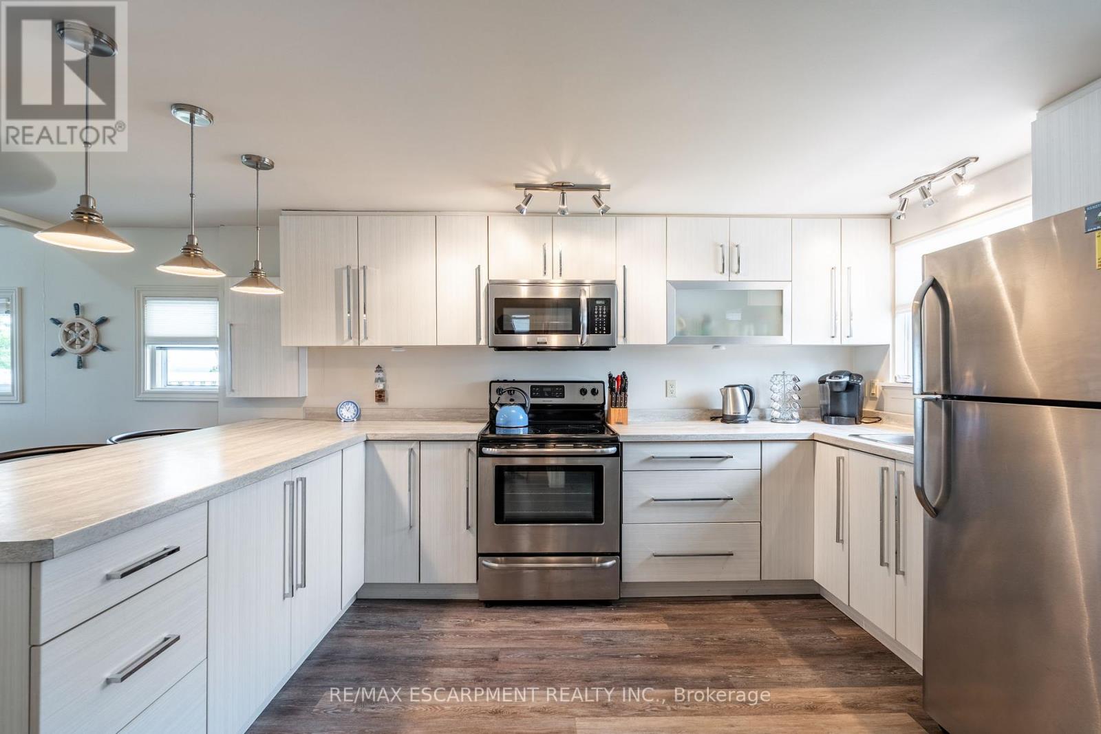 Photo 36 of 58 Lakeside Drive, Haldimand ON