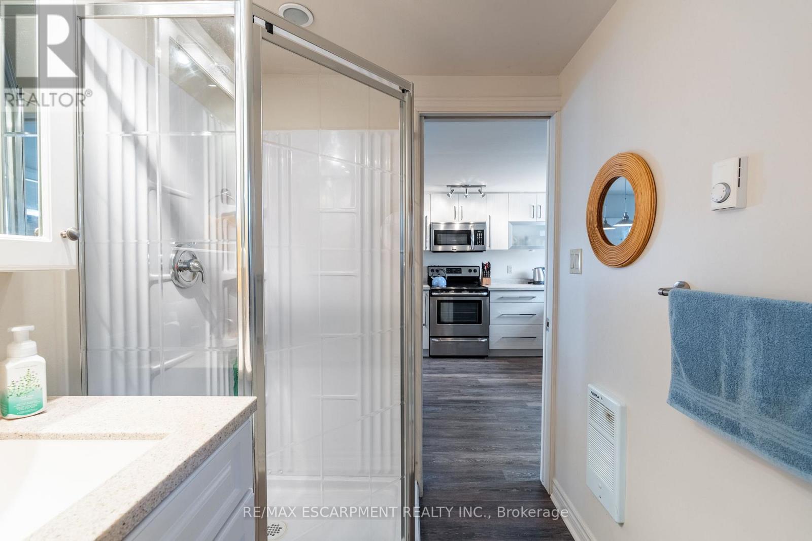Photo 38 of 58 Lakeside Drive, Haldimand ON