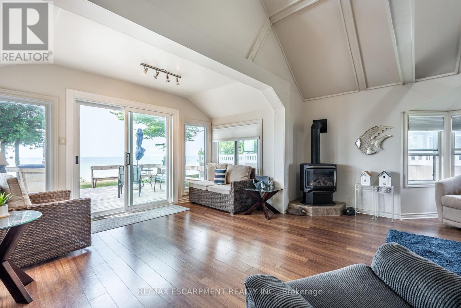 Photo 25 of 58 Lakeside Drive, Haldimand ON