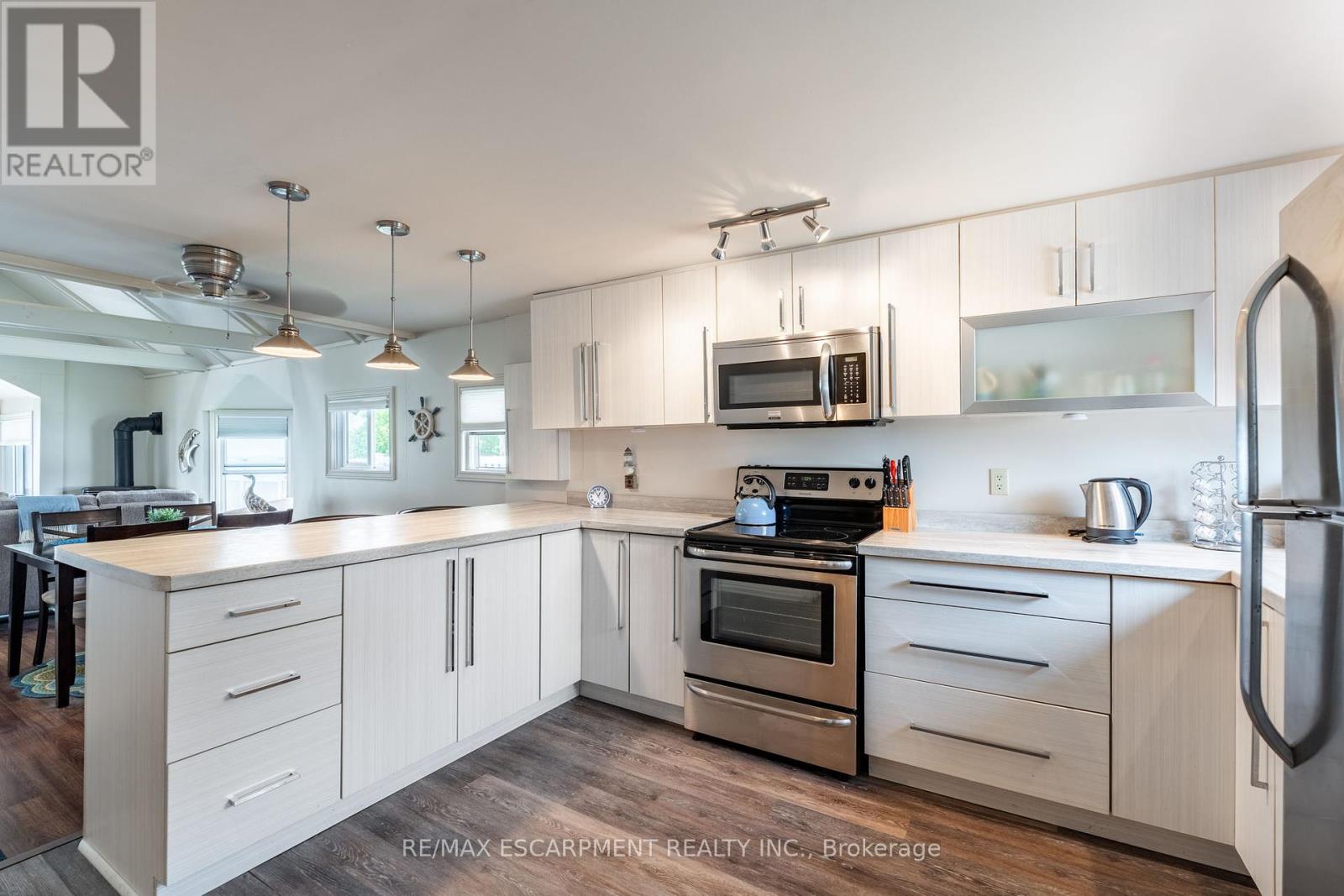 Photo 28 of 58 Lakeside Drive, Haldimand ON