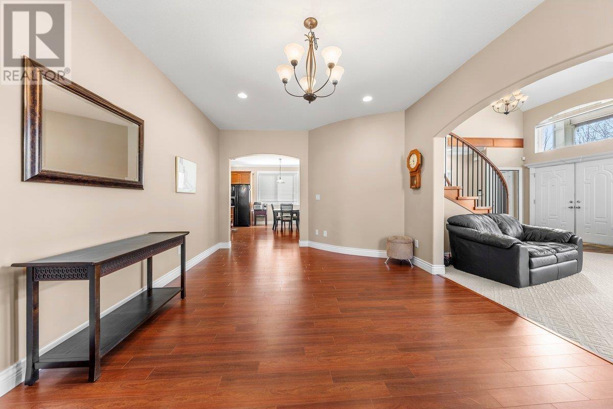Photo 10 of 13238 237 A Street, Maple Ridge BC