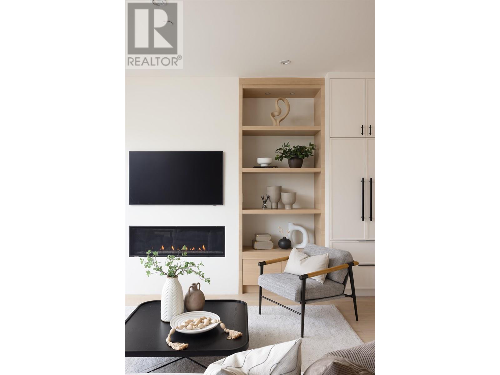 Photo 12 of 4626 Windsor Street, Vancouver BC