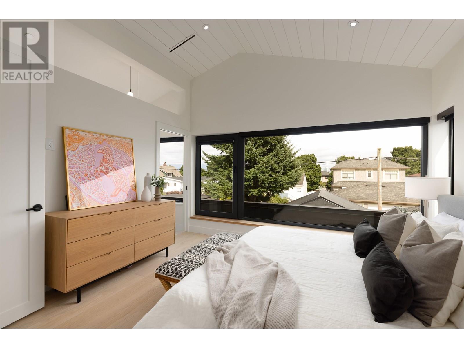Photo 1 of 4626 Windsor Street, Vancouver BC