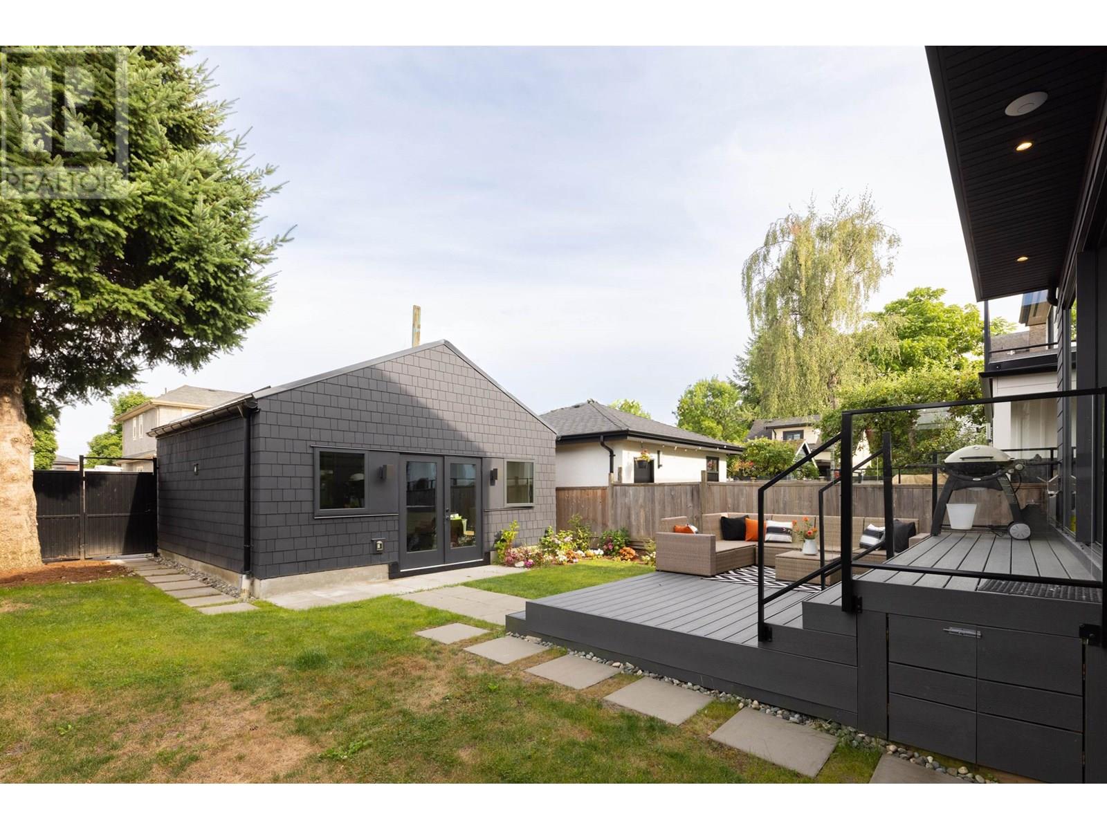 Photo 20 of 4626 Windsor Street, Vancouver BC