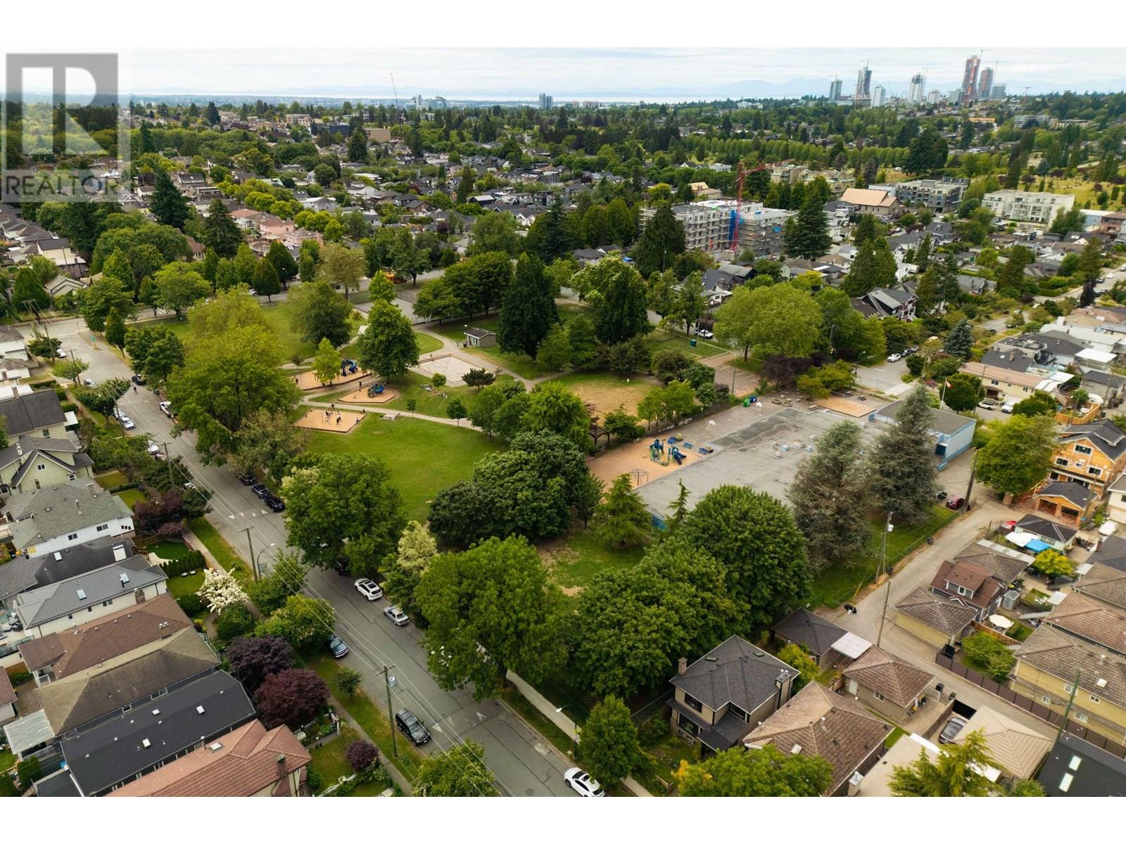 Photo 26 of 4626 Windsor Street, Vancouver BC