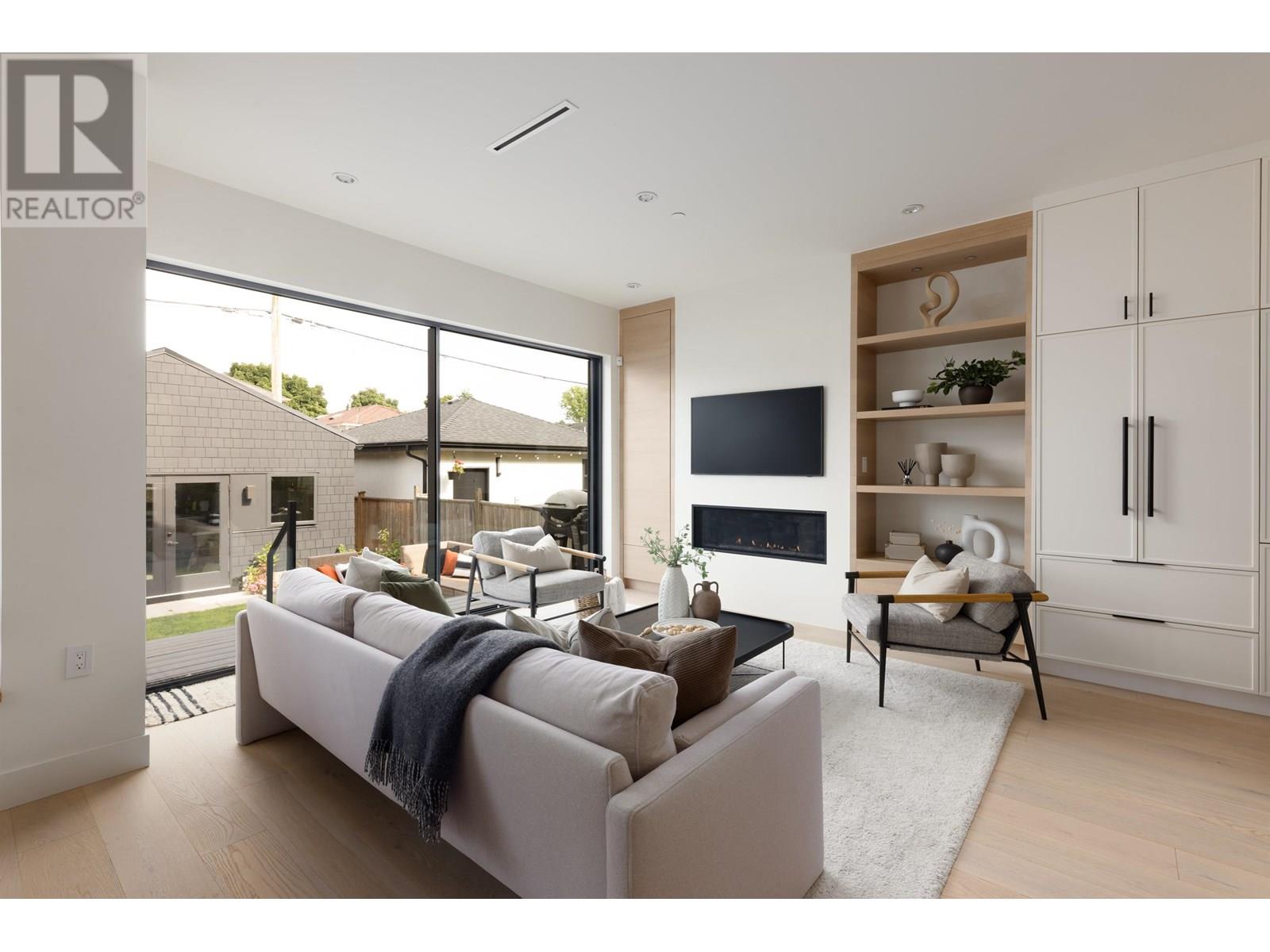 Photo 17 of 4626 Windsor Street, Vancouver BC