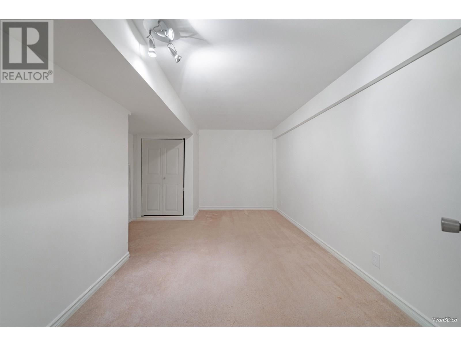 Photo 34 of 1072 Clements Avenue, North Vancouver BC