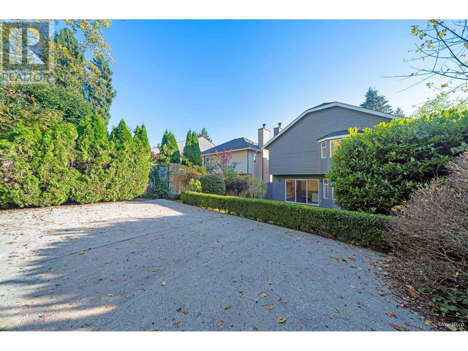 Photo 23 of 1072 Clements Avenue, North Vancouver BC