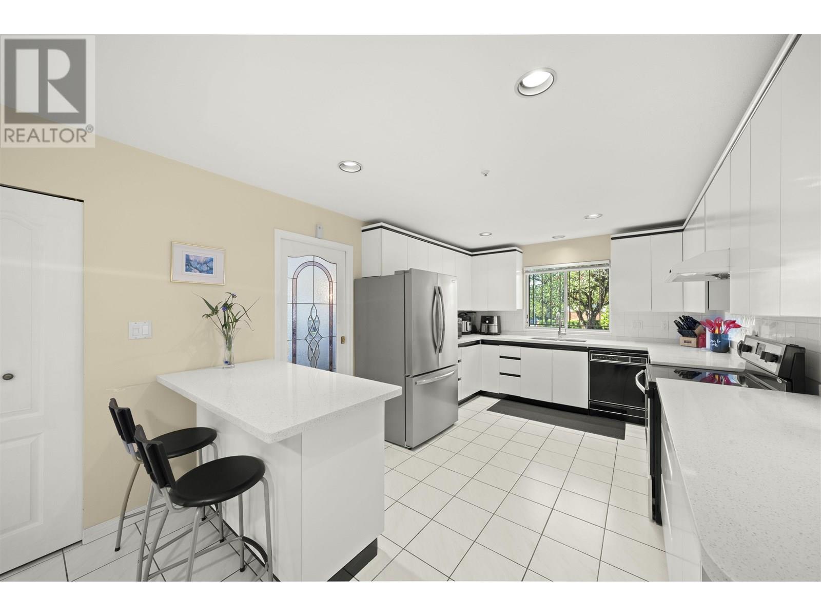 Photo 10 of 3838 Penticton Street, Vancouver BC