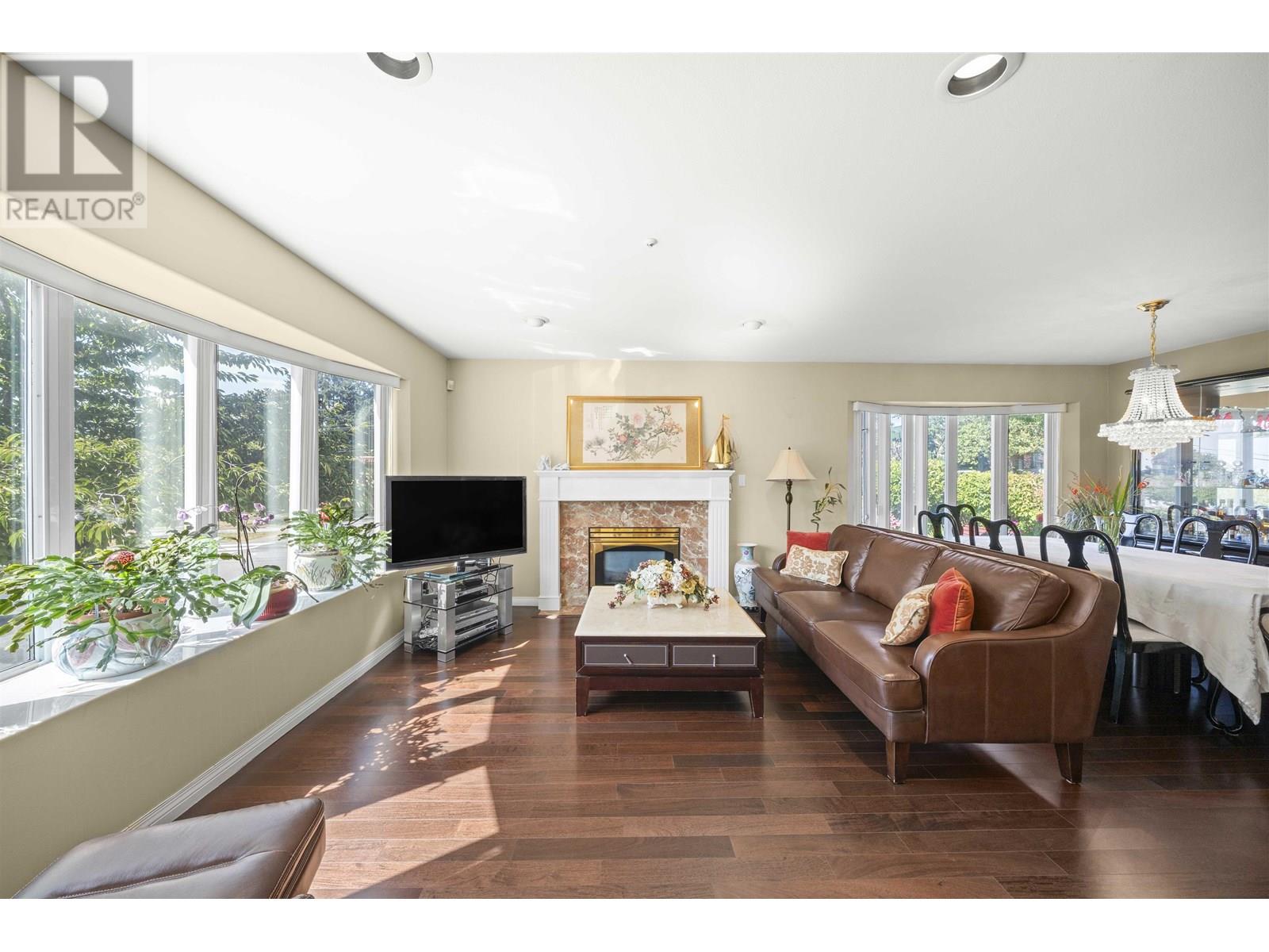 Photo 3 of 3838 Penticton Street, Vancouver BC