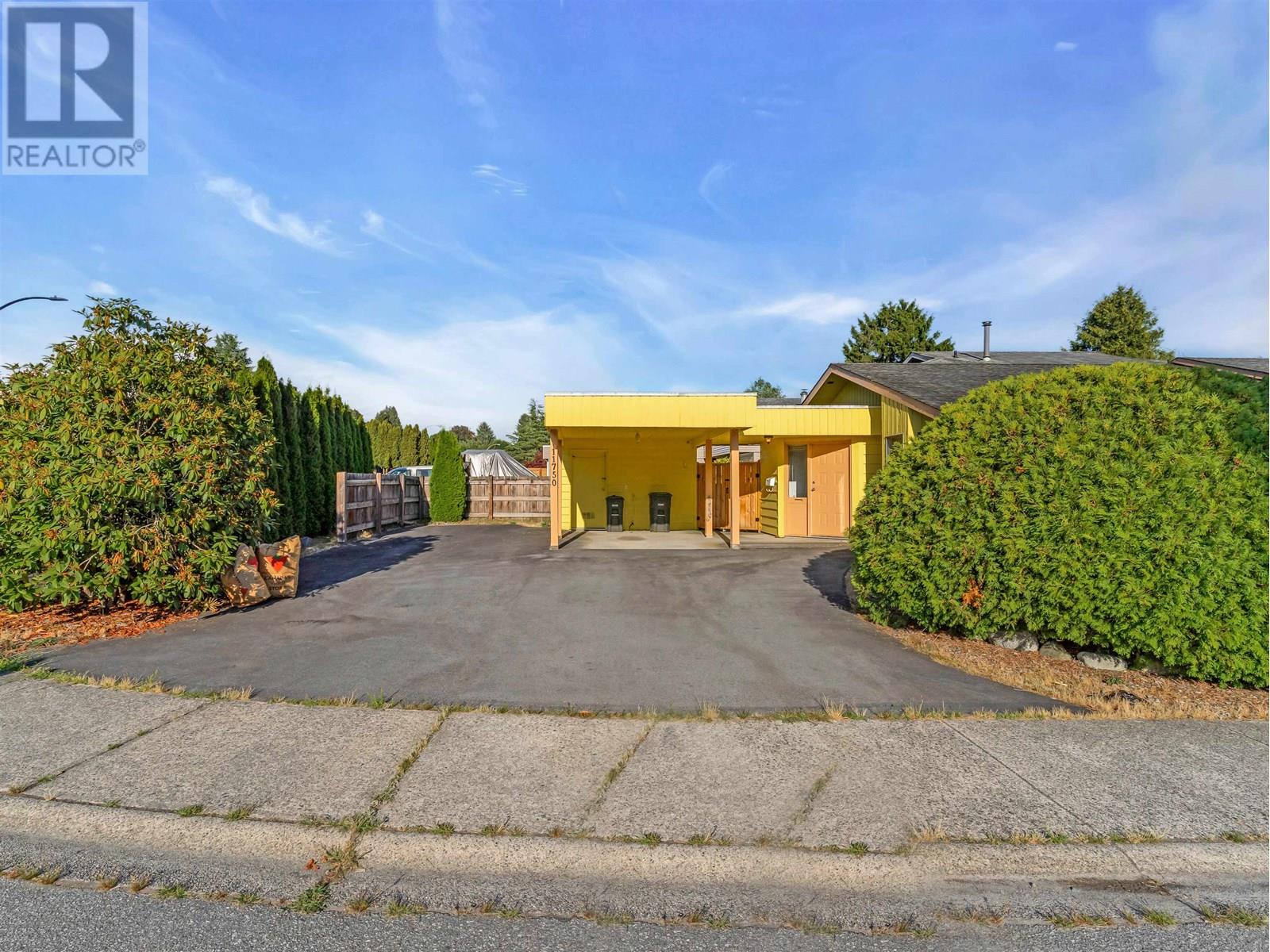 Photo 4 of 11750 190 Street, Pitt Meadows BC