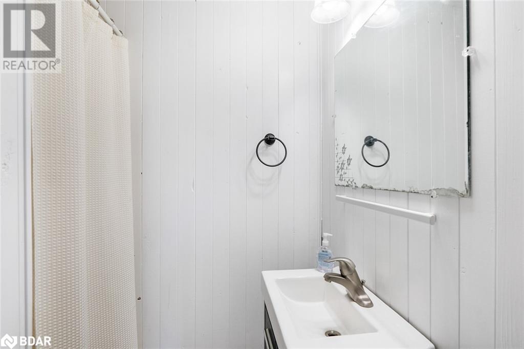 Photo 12 of 62 Riverdale Drive, Wasaga Beach ON