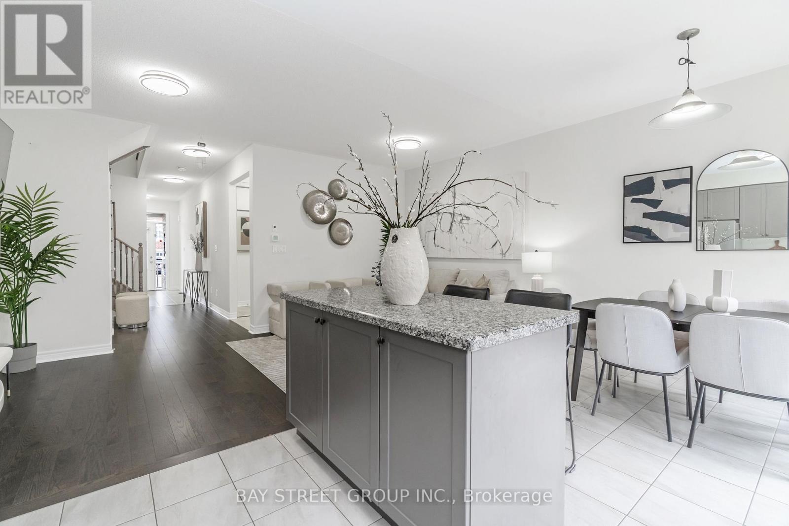 Photo 15 of 2487 Hibiscus Drive, Pickering ON