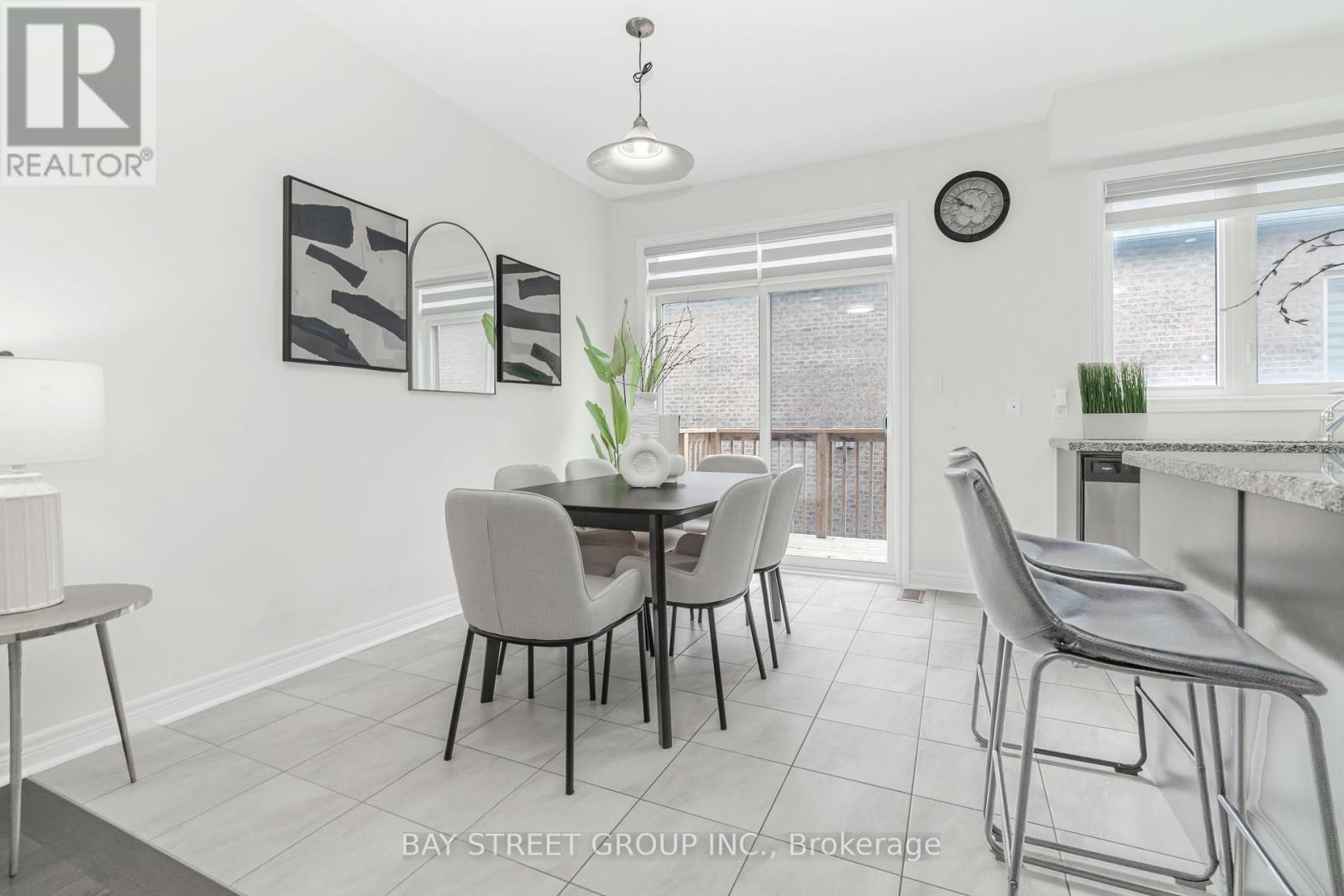 Photo 16 of 2487 Hibiscus Drive, Pickering ON