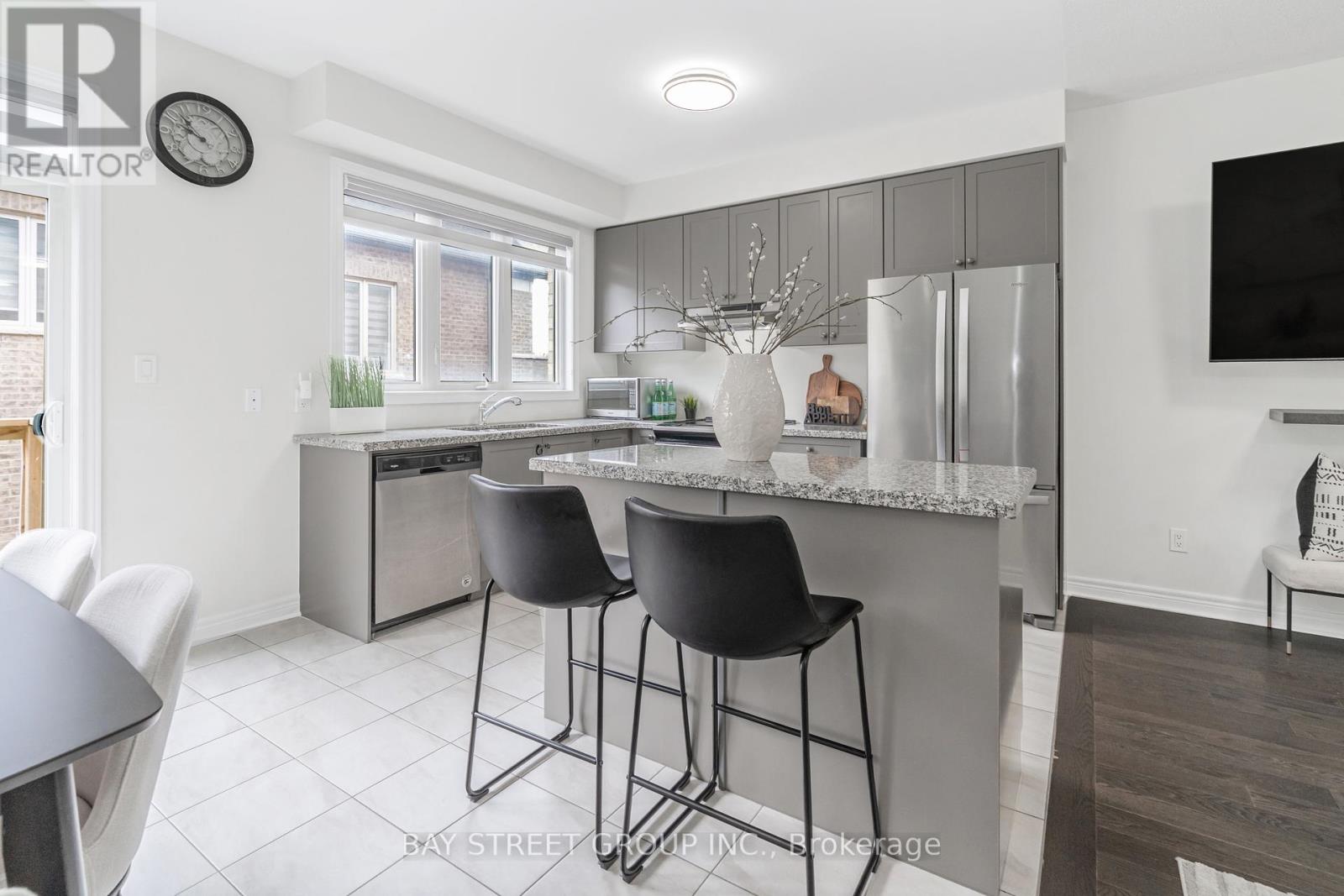 Photo 19 of 2487 Hibiscus Drive, Pickering ON