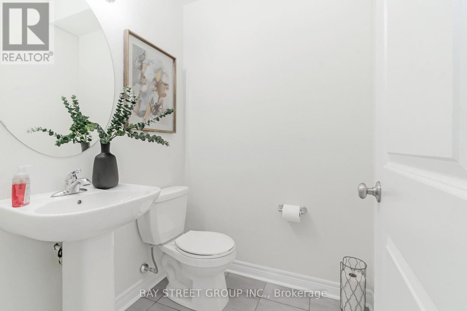 Photo 22 of 2487 Hibiscus Drive, Pickering ON