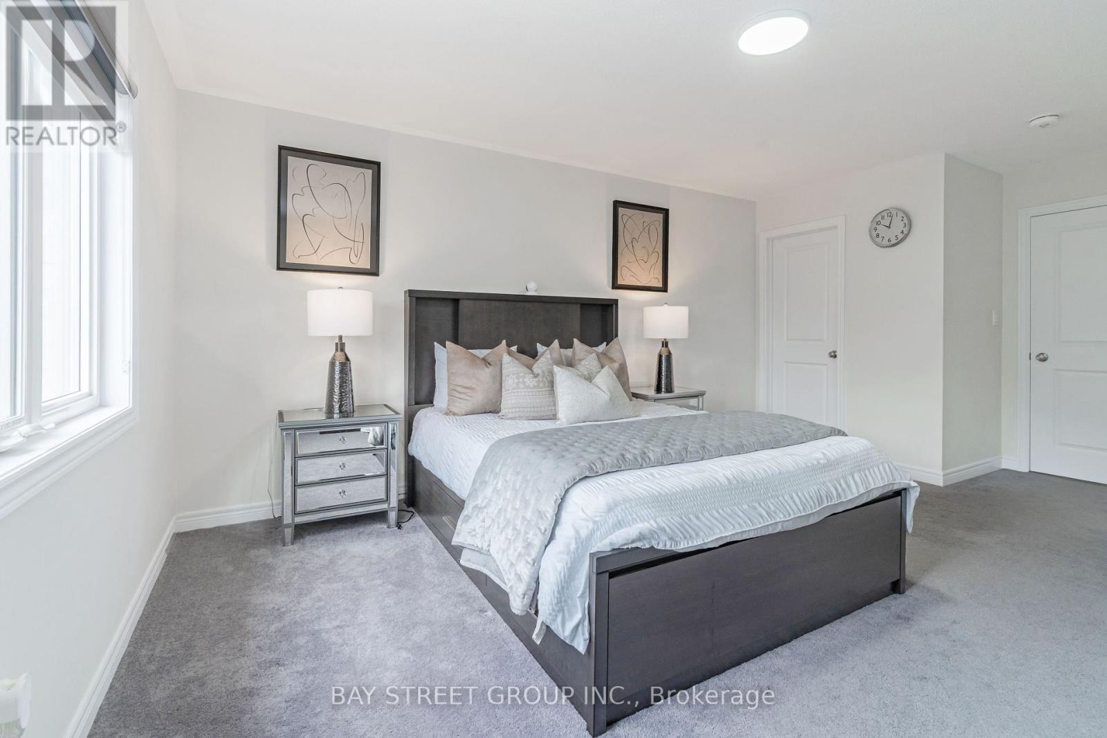 Photo 23 of 2487 Hibiscus Drive, Pickering ON