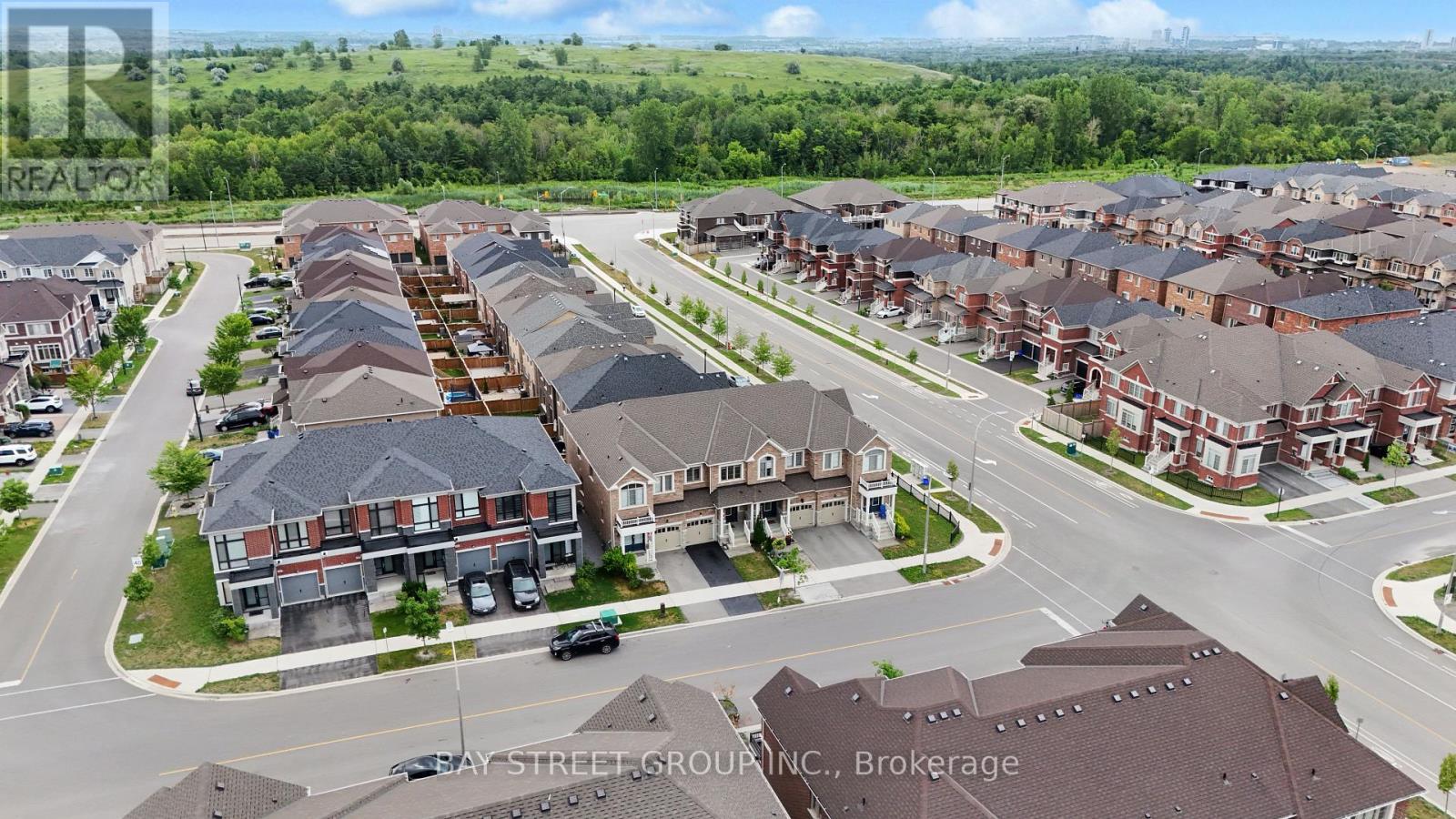Photo 36 of 2487 Hibiscus Drive, Pickering ON