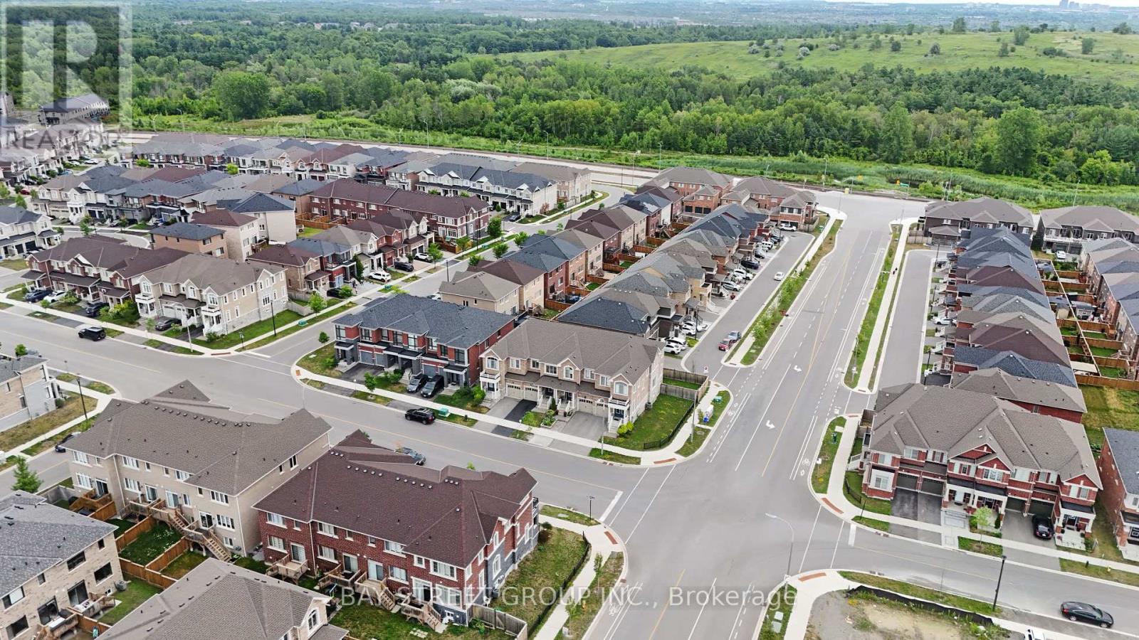 Photo 37 of 2487 Hibiscus Drive, Pickering ON