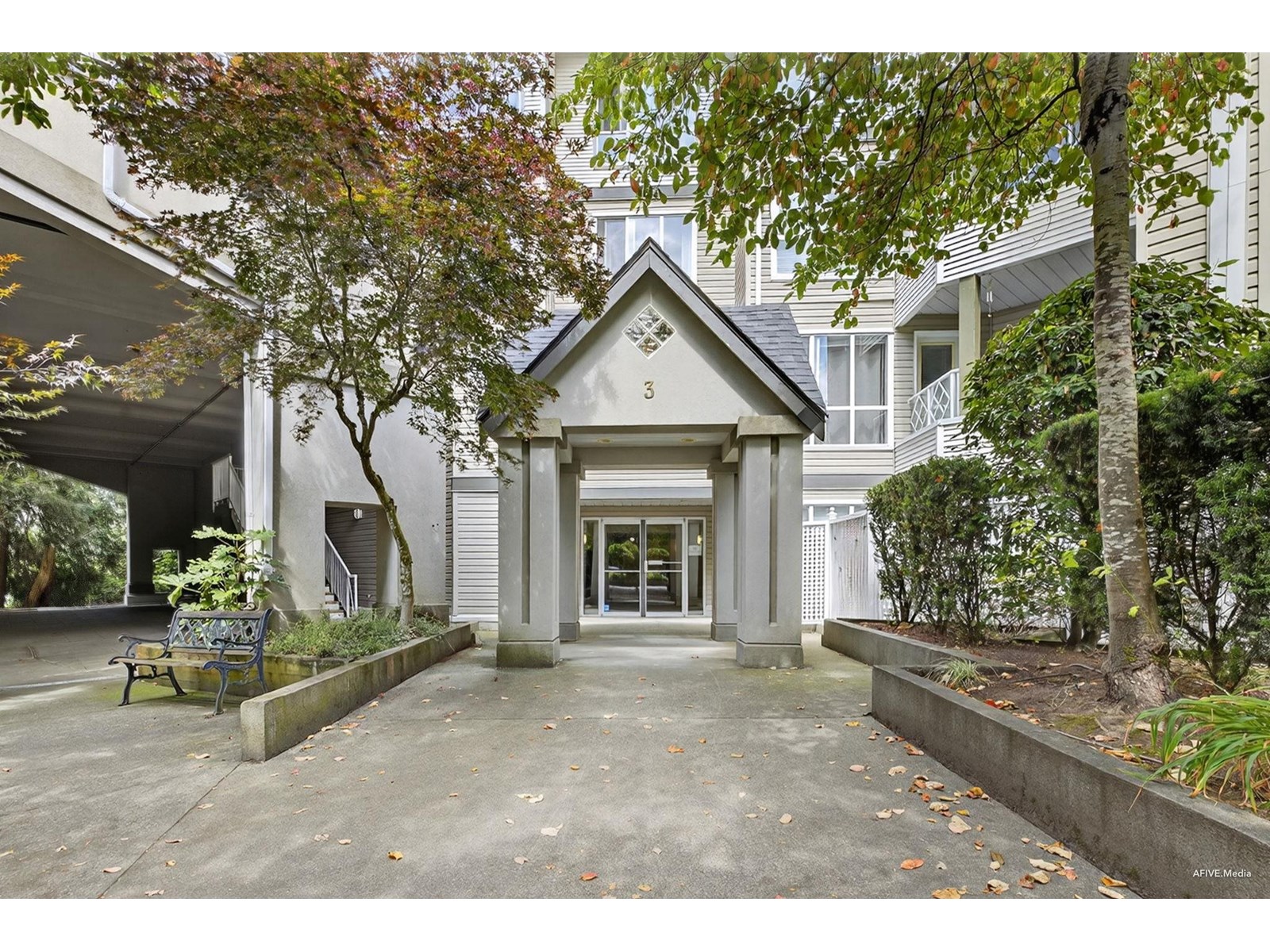 Photo 1 of 329 9979 140 Street, Surrey BC