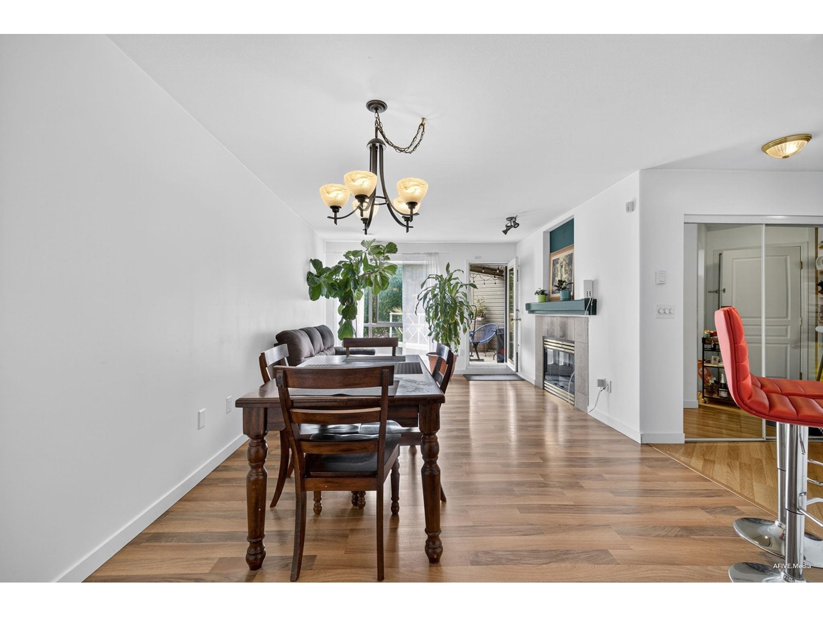 Photo 11 of 329 9979 140 Street, Surrey BC