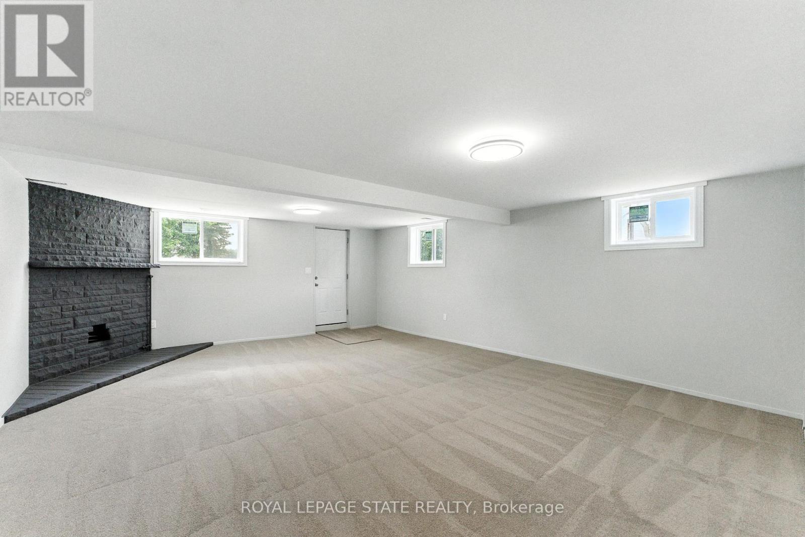 Photo 24 of 7185 Airport Road, Hamilton ON