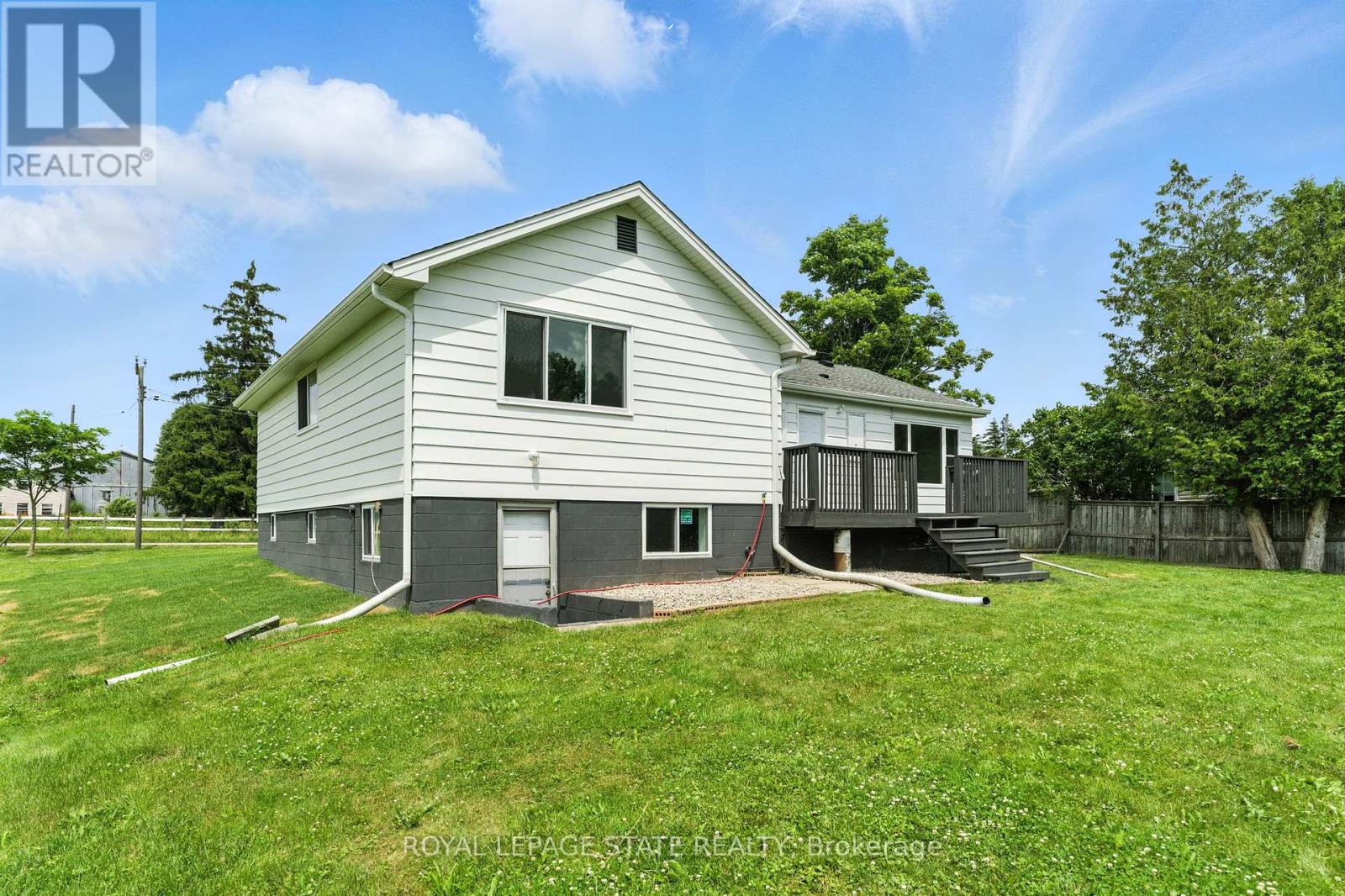 Photo 40 of 7185 Airport Road, Hamilton ON