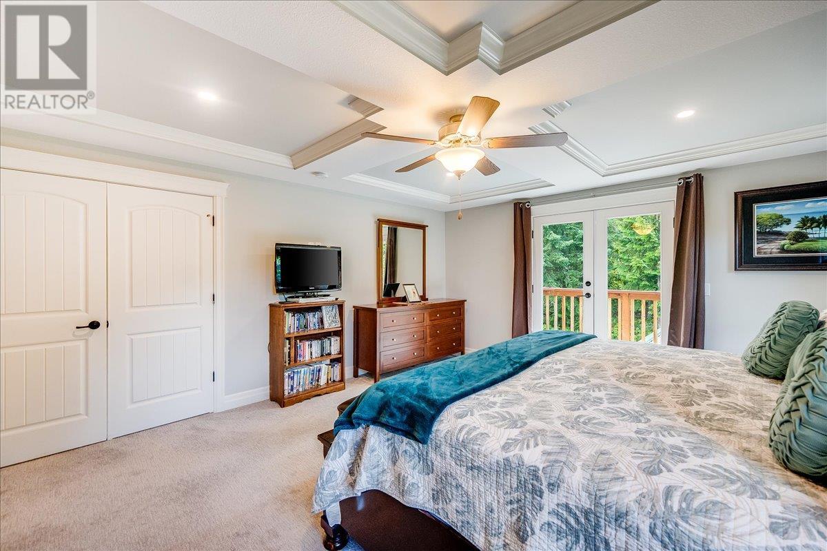 220 CHASE Road, Christina Lake
