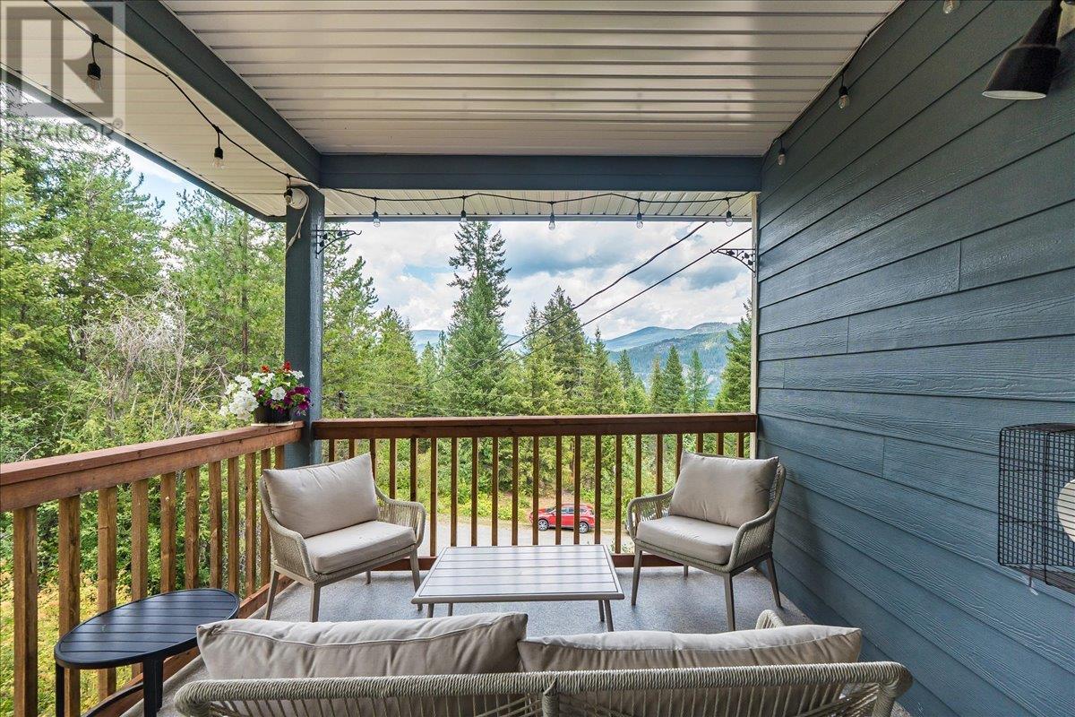 220 CHASE Road, Christina Lake