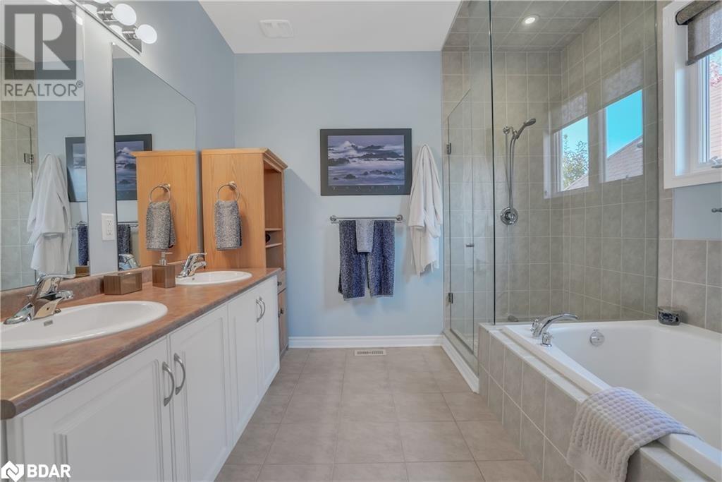 Photo 18 of 44 Starboard Circle, Wasaga Beach ON
