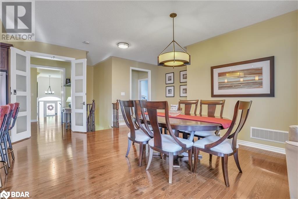 Photo 7 of 44 Starboard Circle, Wasaga Beach ON