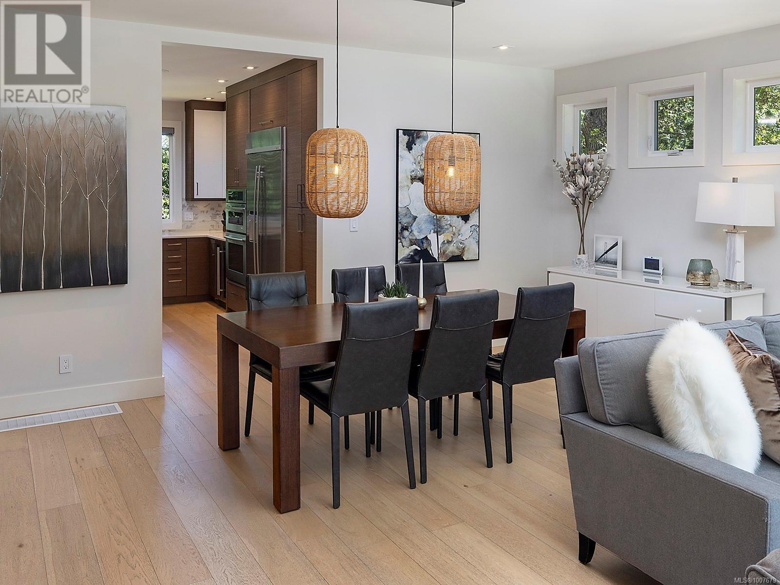 Photo 9 of 3411 Mayfair Dr, Saanich BC