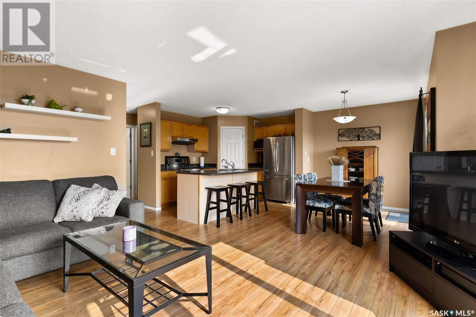 Photo 10 of 4331 Nicurity Drive, Regina SK