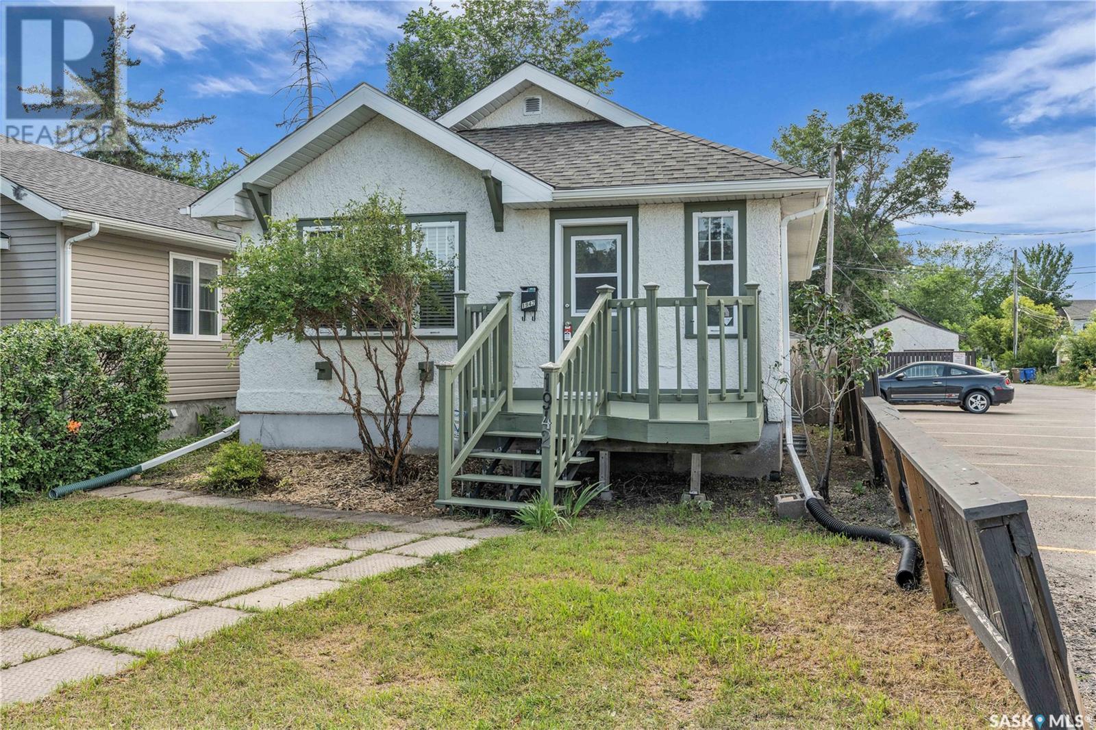 Photo 18 of 1942 Elphinstone Street, Regina SK