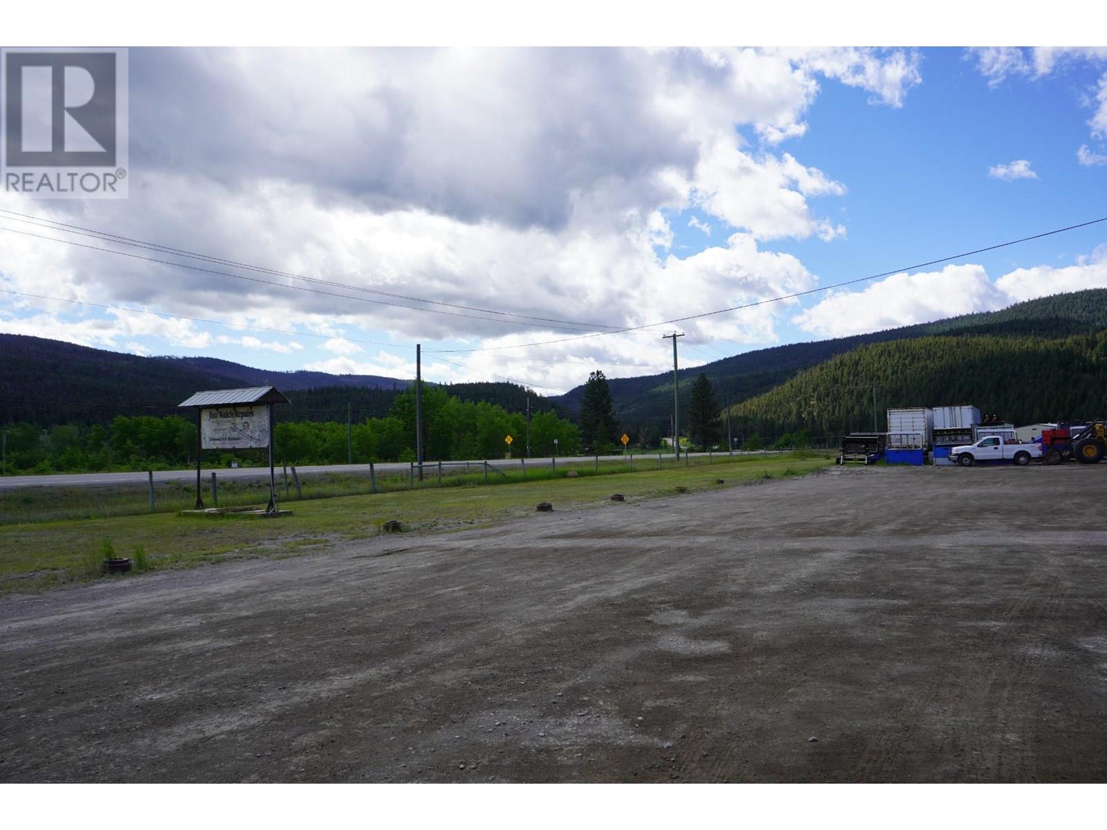 Photo 13 of 60 Boyd Pit Road, Clinton BC
