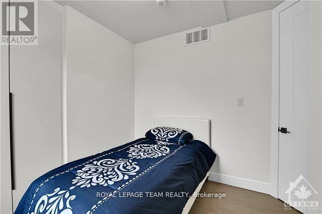 Photo 20 of 828 Alpine Avenue, Ottawa ON