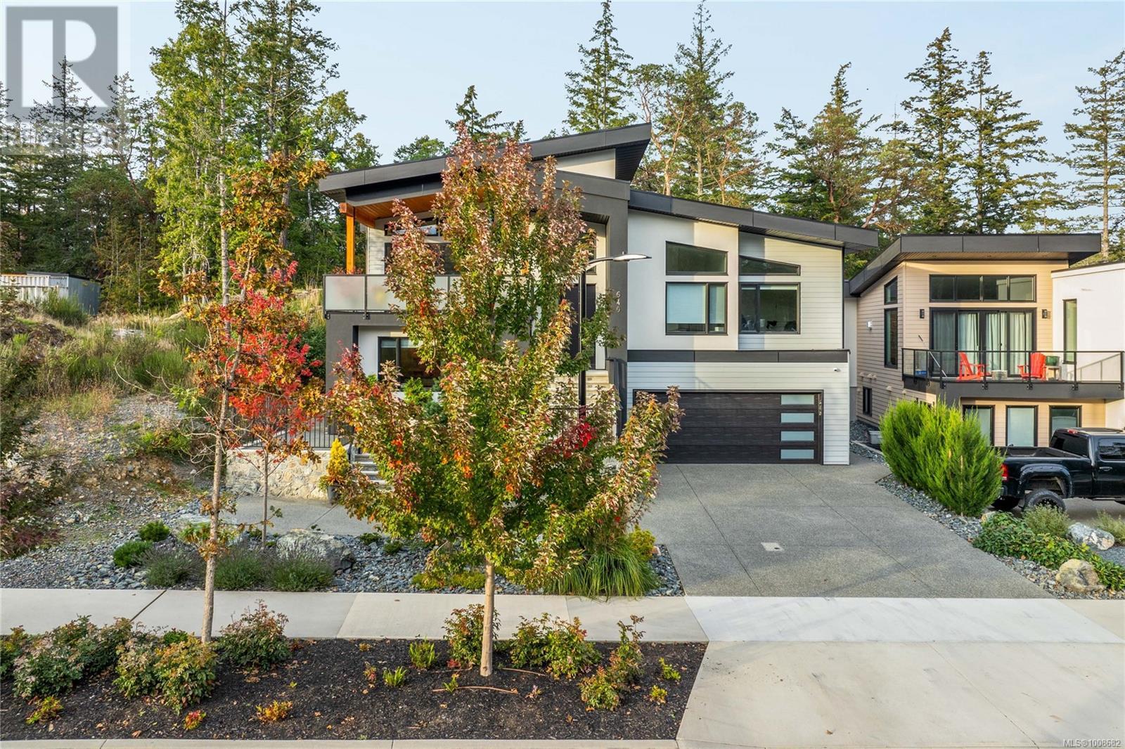 Photo 15 of 640 Medalist Ave, Colwood BC