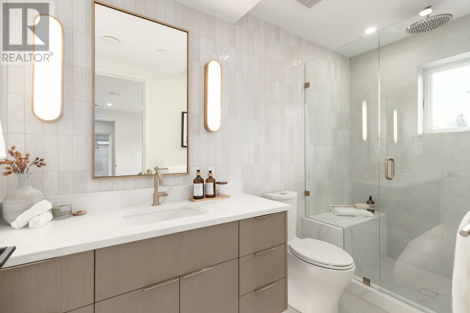 Photo 9 of 2652 E 38th Avenue, Vancouver BC