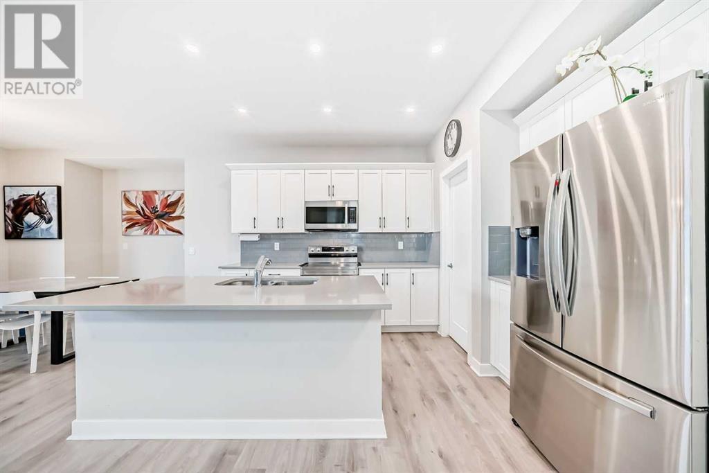 Photo 11 of 820 Hampshire Crescent Ne, High River AB