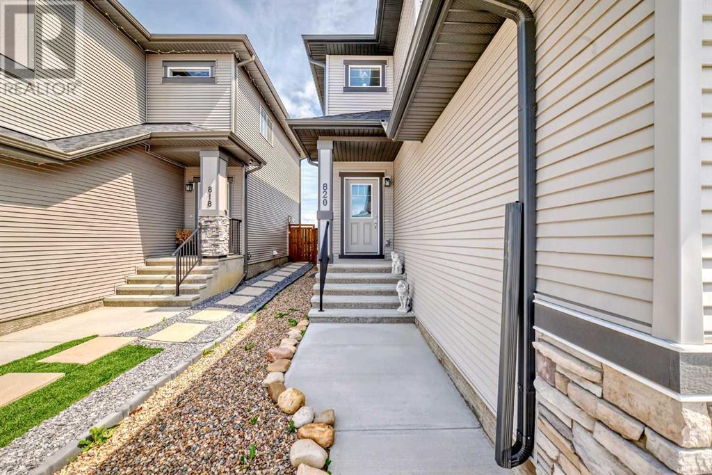 Photo 3 of 820 Hampshire Crescent Ne, High River AB