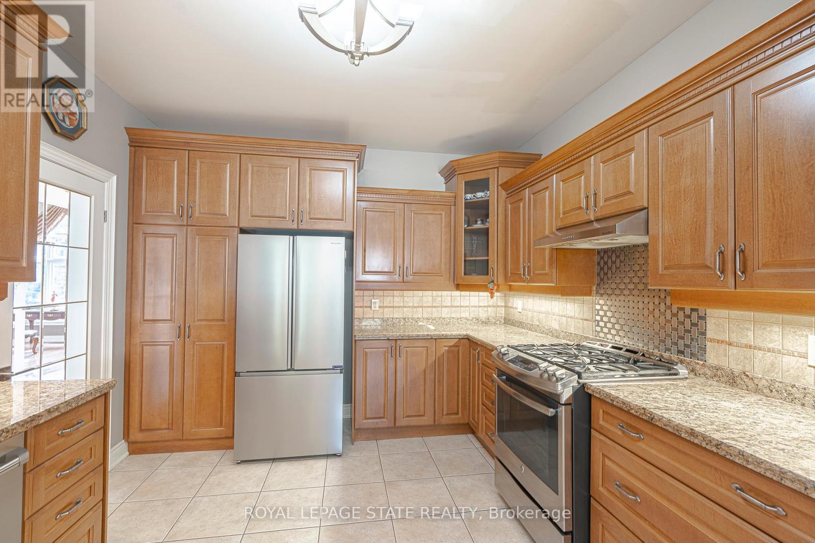 Photo 15 of 198 Gray Road, Hamilton ON