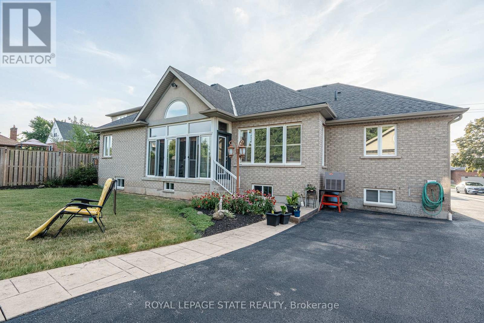 Photo 46 of 198 Gray Road, Hamilton ON