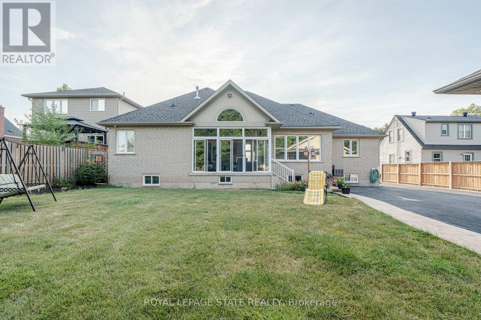 Photo 47 of 198 Gray Road, Hamilton ON