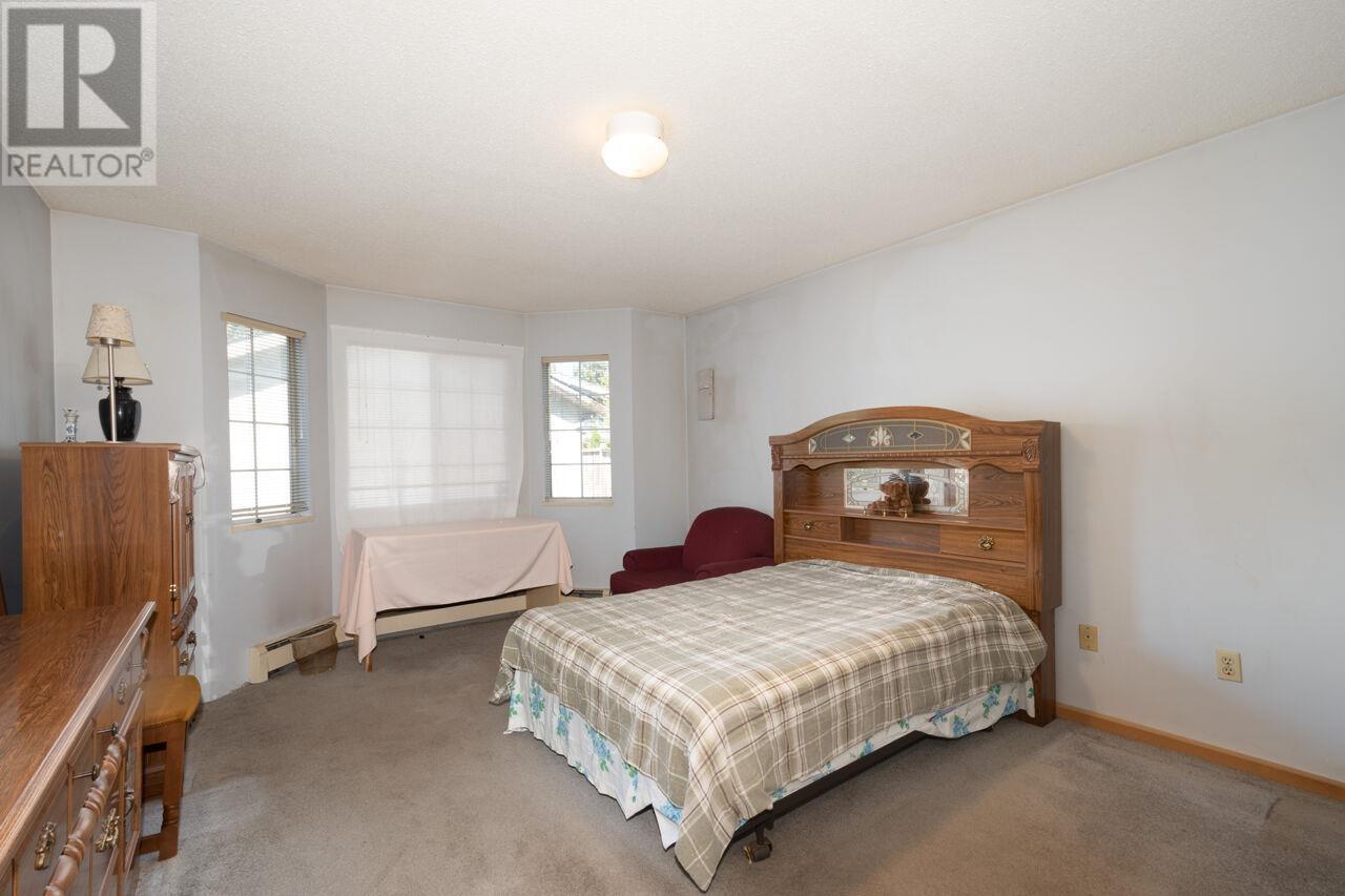 3494 LAUREL STREET, Vancouver